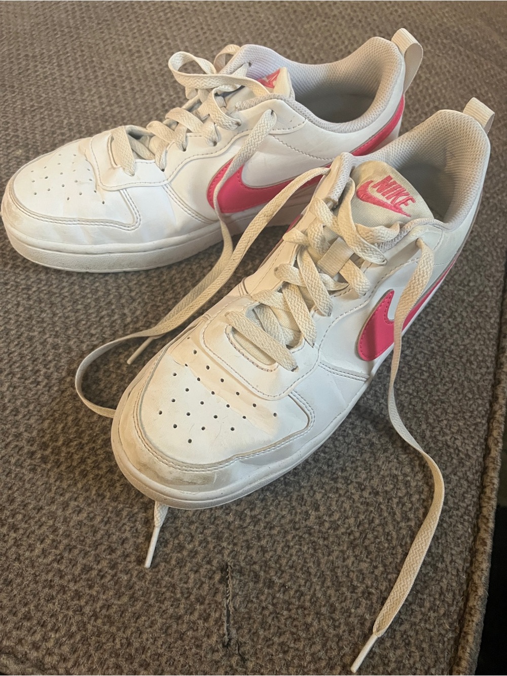 Nike White Sneakers with Pink Accent